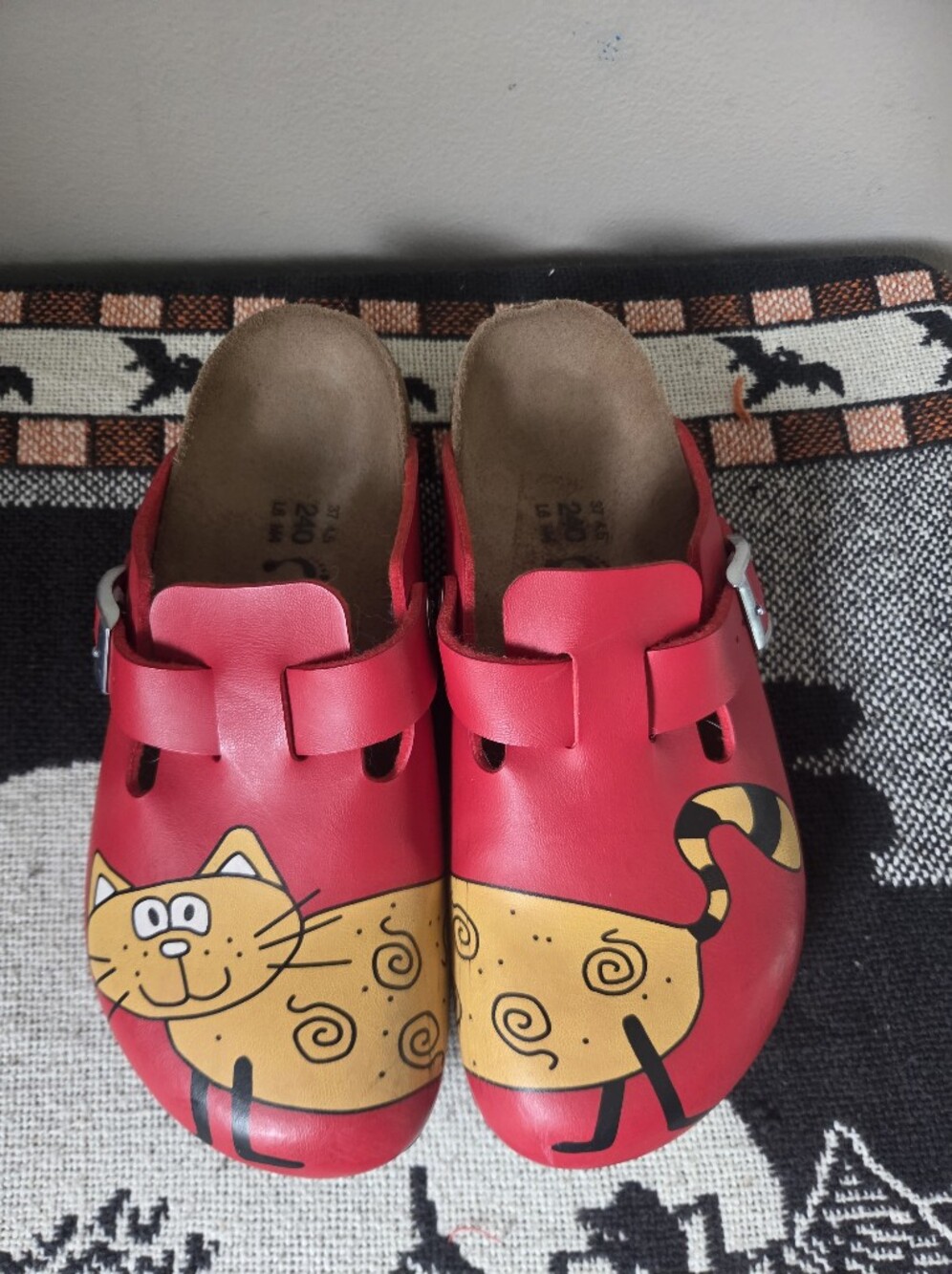 Birkenstock Birki's Kids Woodby Red Bridget the Cat Clogs Size 37